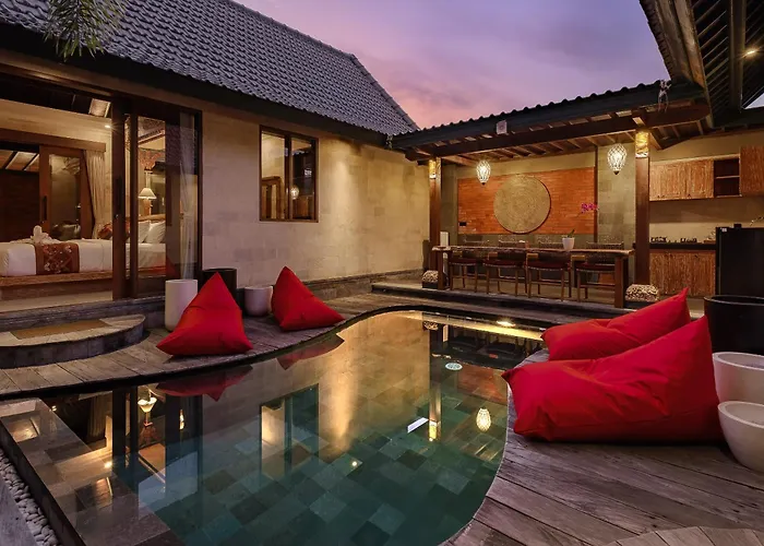 Monique Ubud